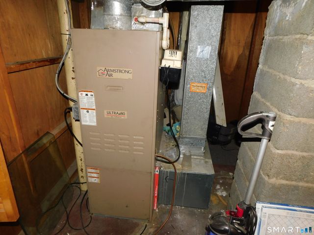 34 Cornwall Drive, Windsor Locks, CT 06096