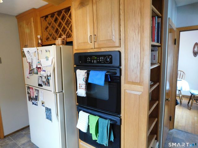 34 Cornwall Drive, Windsor Locks, CT 06096