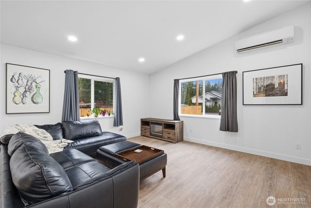 6359 Dardu Road, Maple Falls, WA 98266