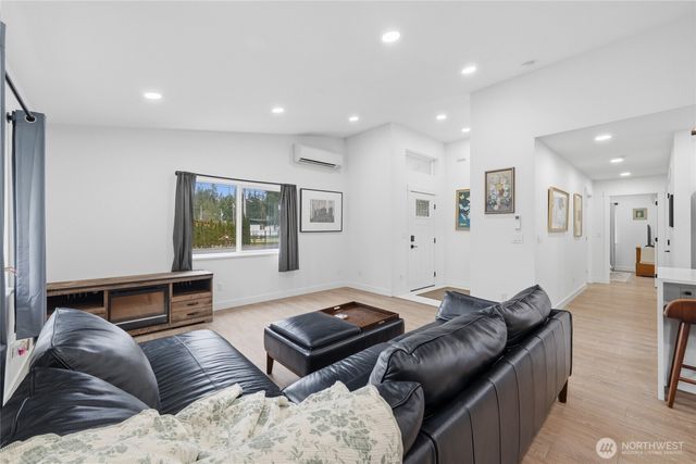 6359 Dardu Road, Maple Falls, WA 98266