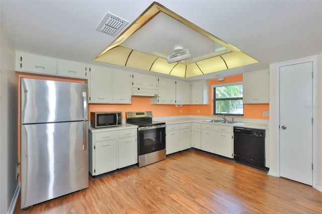1616 LAYTON COURT, Sun City Center, FL 33573