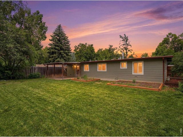 1617 Richards Pl, Fort Collins, CO 80521