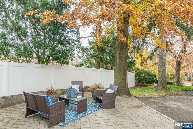 61-63 Claremont Avenue 1, Montclair, NJ 07042