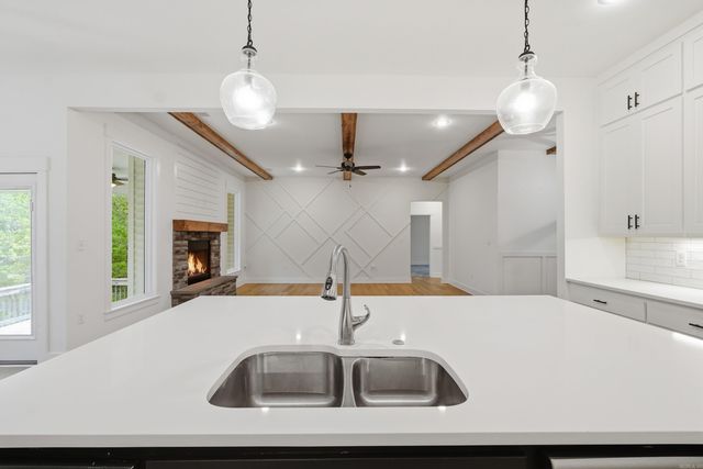 13032 Avilla Hills Cove, Alexander, AR 72002