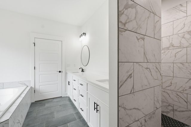 13032 Avilla Hills Cove, Alexander, AR 72002