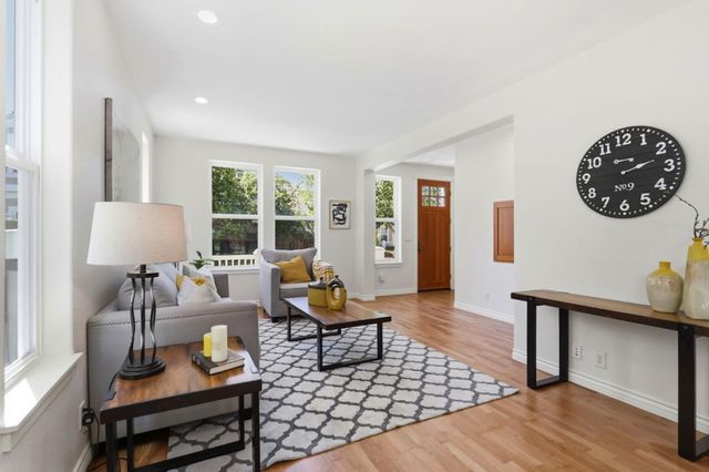 338 Creekside Village Drive, Los Gatos, CA 95032