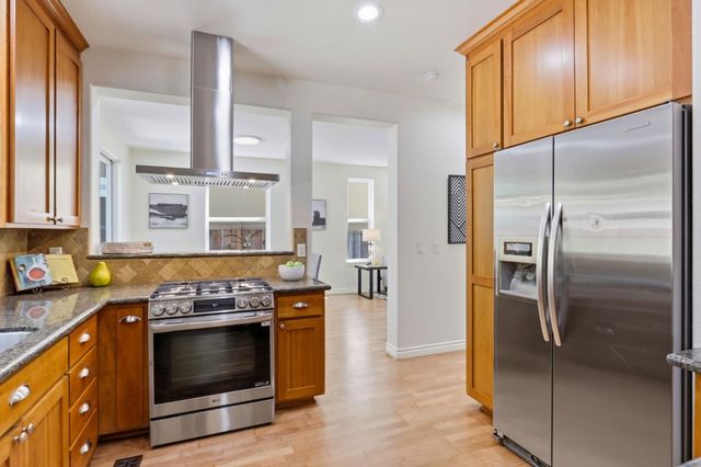 338 Creekside Village Drive, Los Gatos, CA 95032