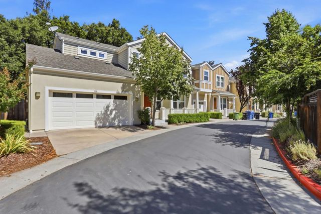 338 Creekside Village Drive, Los Gatos, CA 95032