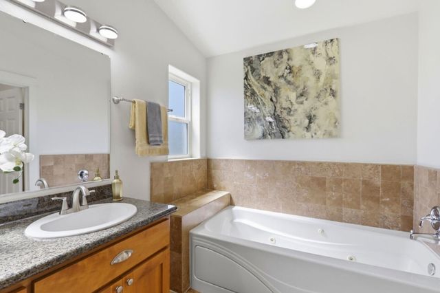 338 Creekside Village Drive, Los Gatos, CA 95032