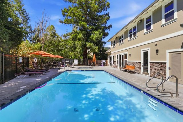 338 Creekside Village Drive, Los Gatos, CA 95032