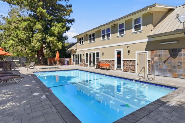 338 Creekside Village Drive, Los Gatos, CA 95032