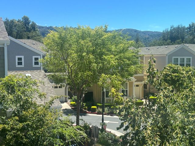338 Creekside Village Drive, Los Gatos, CA 95032