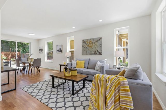 338 Creekside Village Drive, Los Gatos, CA 95032