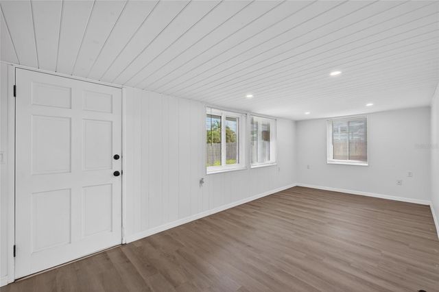 679 71ST AVE NORTH AVENUE N, St Petersburg, FL 33702