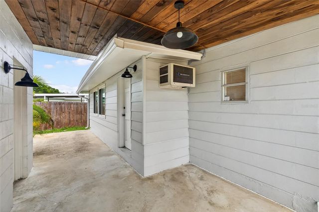 679 71ST AVE NORTH AVENUE N, St Petersburg, FL 33702
