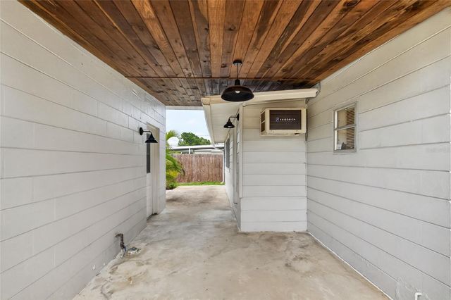 679 71ST AVE NORTH AVENUE N, St Petersburg, FL 33702