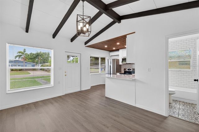 679 71ST AVE NORTH AVENUE N, St Petersburg, FL 33702