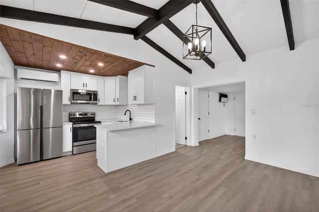 679 71ST AVE NORTH AVENUE N, St Petersburg, FL 33702
