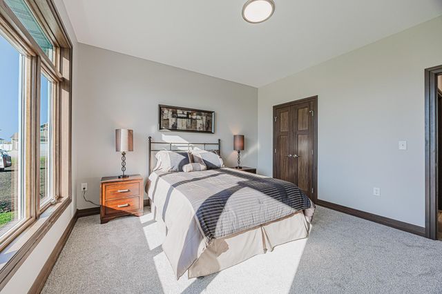 1082 Larkin Lane W, West Fargo, ND 58078