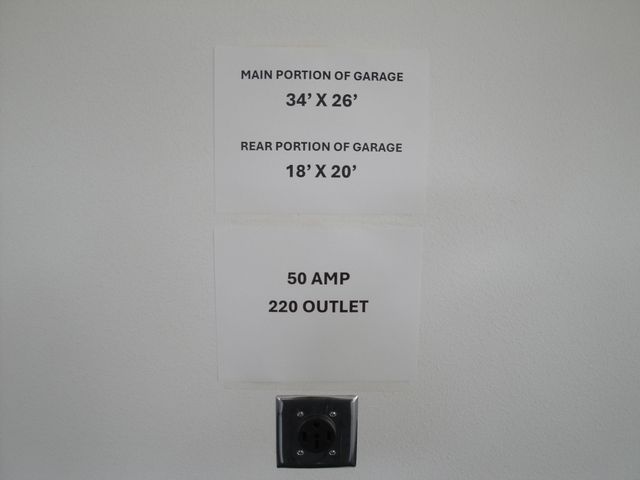 1082 Larkin Lane W, West Fargo, ND 58078