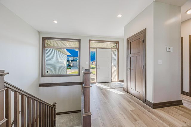 1082 Larkin Lane W, West Fargo, ND 58078