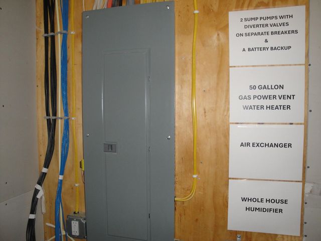 1082 Larkin Lane W, West Fargo, ND 58078