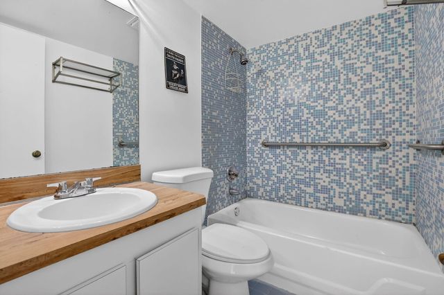 8042 SW 21st Place 8042, Davie, FL 33324