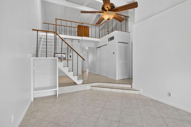 8042 SW 21st Place 8042, Davie, FL 33324