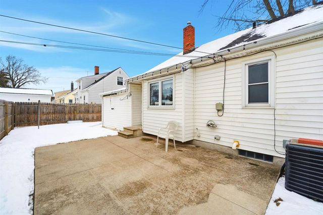 1336 WIRTZ AVENUE, Green Bay, WI 54304