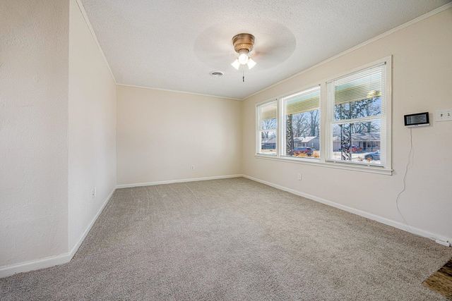 4490 GARNETT RD, Memphis, TN 38117