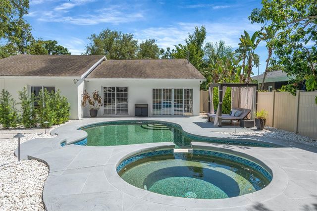 3819 W SAN MIGUEL STREET, Tampa, FL 33629