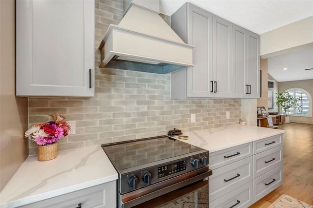 3819 W SAN MIGUEL STREET, Tampa, FL 33629