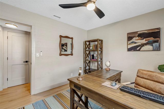 3819 W SAN MIGUEL STREET, Tampa, FL 33629