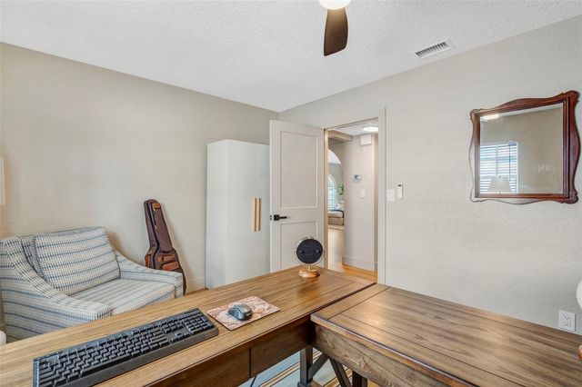 3819 W SAN MIGUEL STREET, Tampa, FL 33629