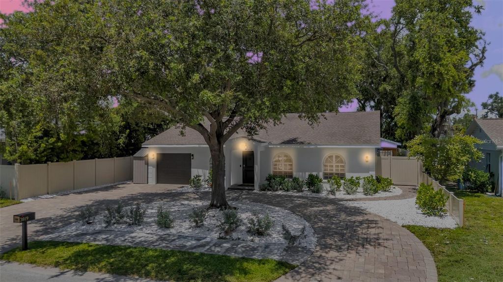 3819 W SAN MIGUEL STREET, Tampa, FL 33629