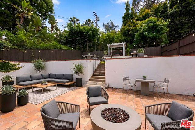 3740 Lankershim Boulevard, Los Angeles, CA 90068
