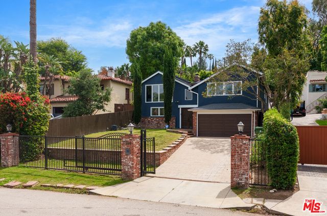 3740 Lankershim Boulevard, Los Angeles, CA 90068