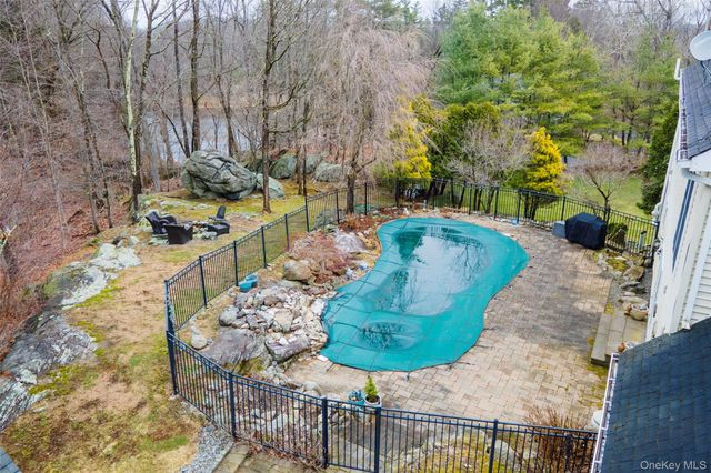37 Sheryl Lane, Mahopac, NY 10541