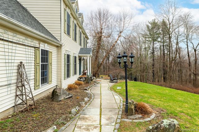 37 Sheryl Lane, Mahopac, NY 10541