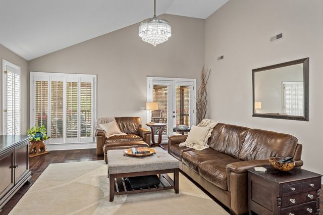 1133 Woodvale Dr, Nashville, TN 37204