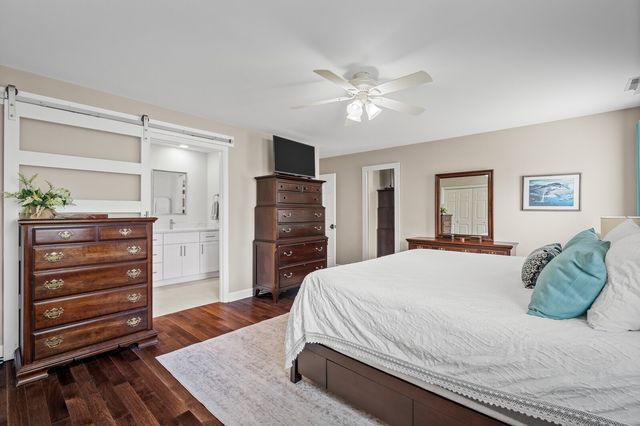 1133 Woodvale Dr, Nashville, TN 37204