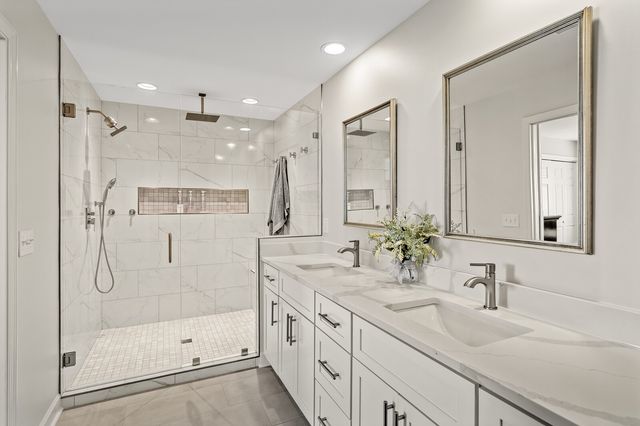 1133 Woodvale Dr, Nashville, TN 37204