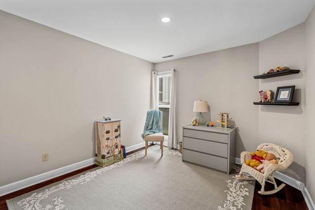 1133 Woodvale Dr, Nashville, TN 37204