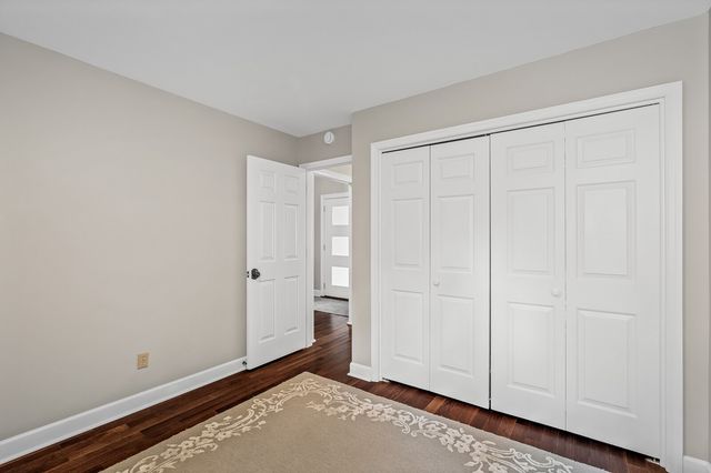 1133 Woodvale Dr, Nashville, TN 37204