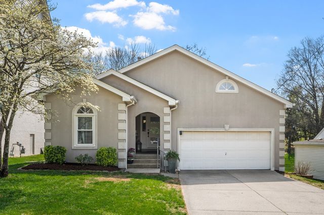 1133 Woodvale Dr, Nashville, TN 37204