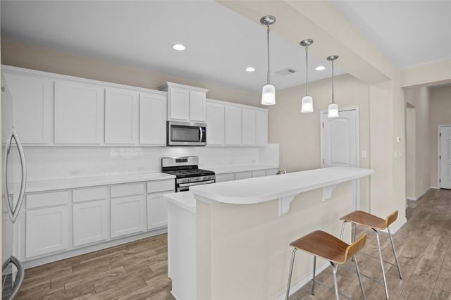 104 Cypress Hills RD, San Marcos, TX 78666