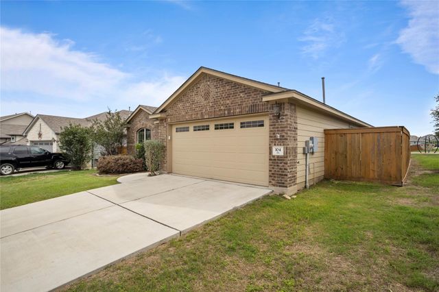 104 Cypress Hills RD, San Marcos, TX 78666