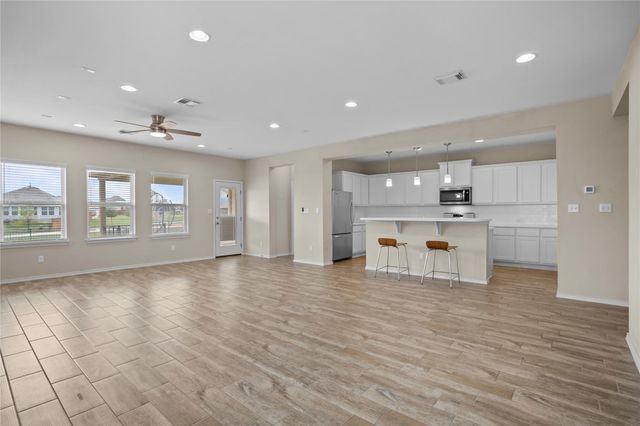 104 Cypress Hills RD, San Marcos, TX 78666