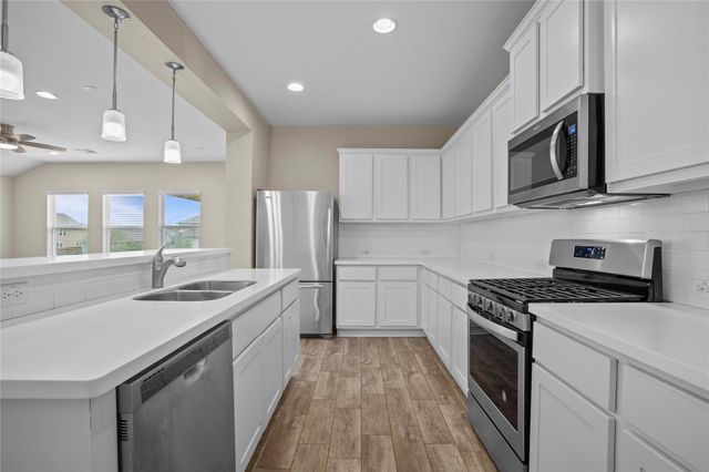 104 Cypress Hills RD, San Marcos, TX 78666