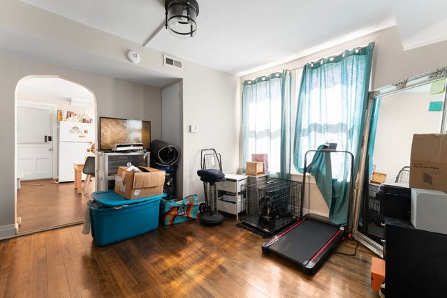 3339 S Artesian Avenue, Chicago, IL 60608
